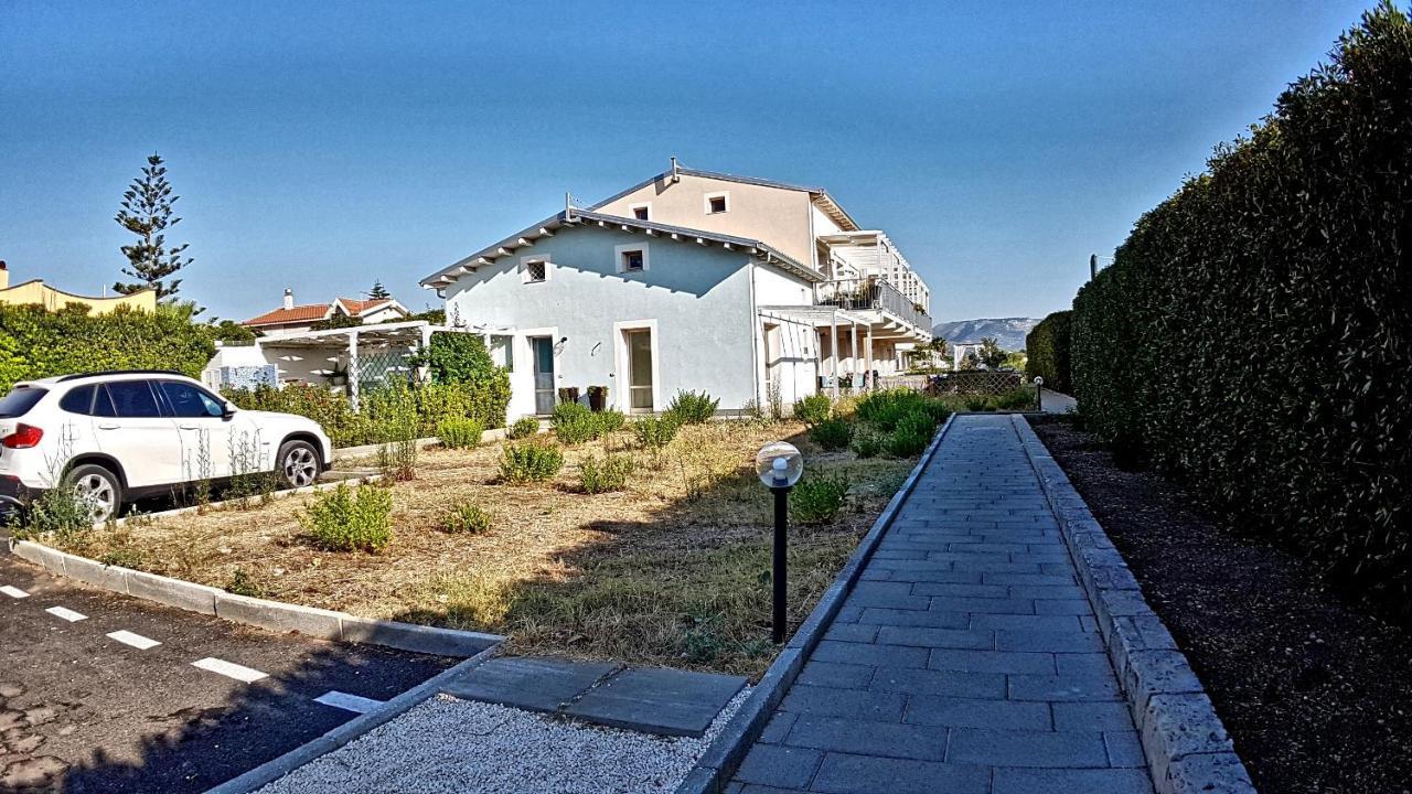 Asinaro Residence - Fronte Mare Calabernardo Exterior foto