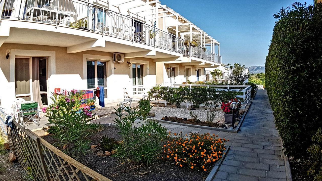 Asinaro Residence - Fronte Mare Calabernardo Exterior foto